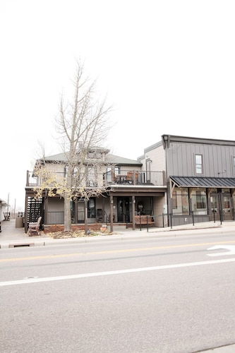 Wurthmann House Unit #3<br>Your Home Away From Home