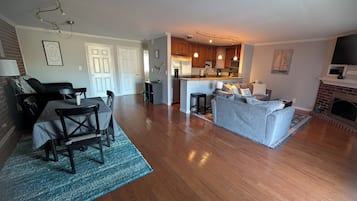 Smart TV, fireplace, video games, DVD player