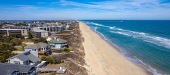 123 Beach Therapy-Oceanside, private pool, hot tub, dog friendly, close to beach