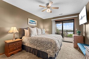 2 bedrooms, free WiFi, bed sheets - Newly Updated Condo w Gorgeous Table Rock View_Cmty Outdoor Pool_Near Sdc_Free Tickets (Branson)