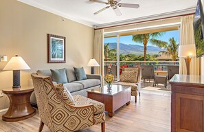 Fernseher, DVD-Player, Stereoanlage