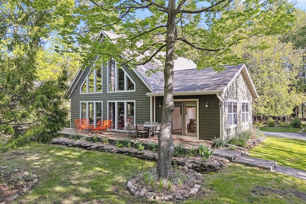 Welcome to Top of the Hill Cabin!