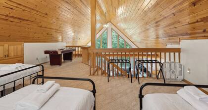 Spacious Home in Fish Creek | Peloton + Walk to Shops + Close to State Park