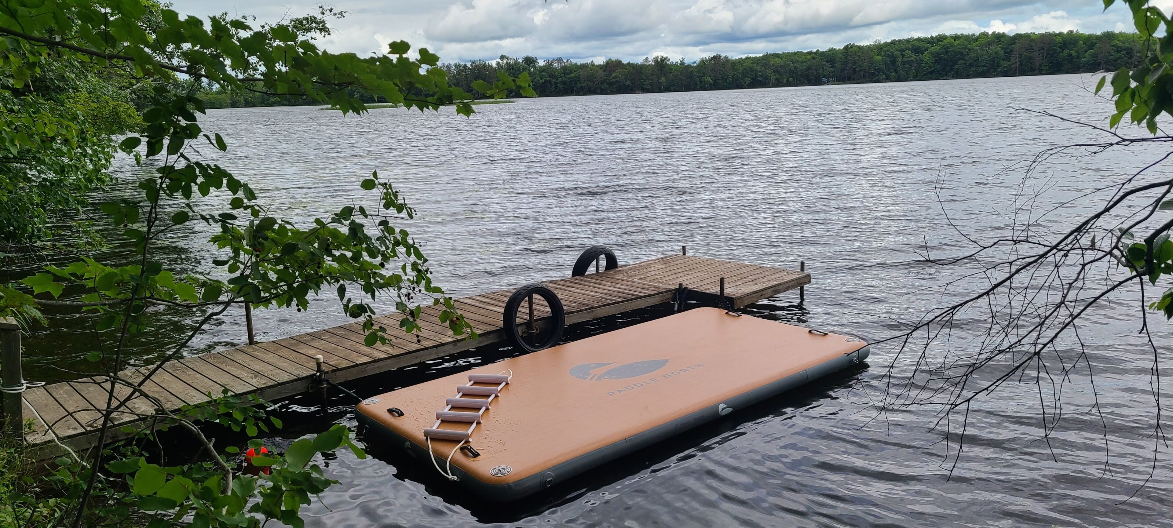 Lakeside Bliss: Serene Crosby / Crosslake Retreat with 200 feet of lakeshore.