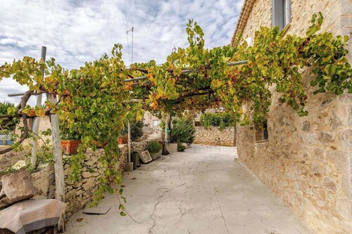 Serenity Villa Retreat in Pidasos