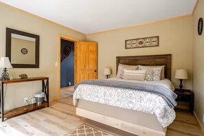 5 dormitorios, tabla de planchar con plancha, wifi gratis y ropa de cama
