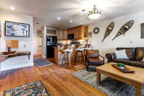 TV, fireplace, DVD player