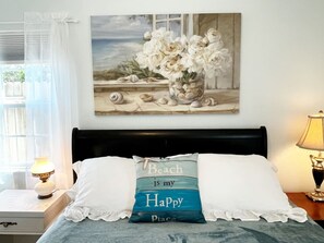 1 多间卧室、办公桌、熨斗/熨衣板、旅行婴儿床