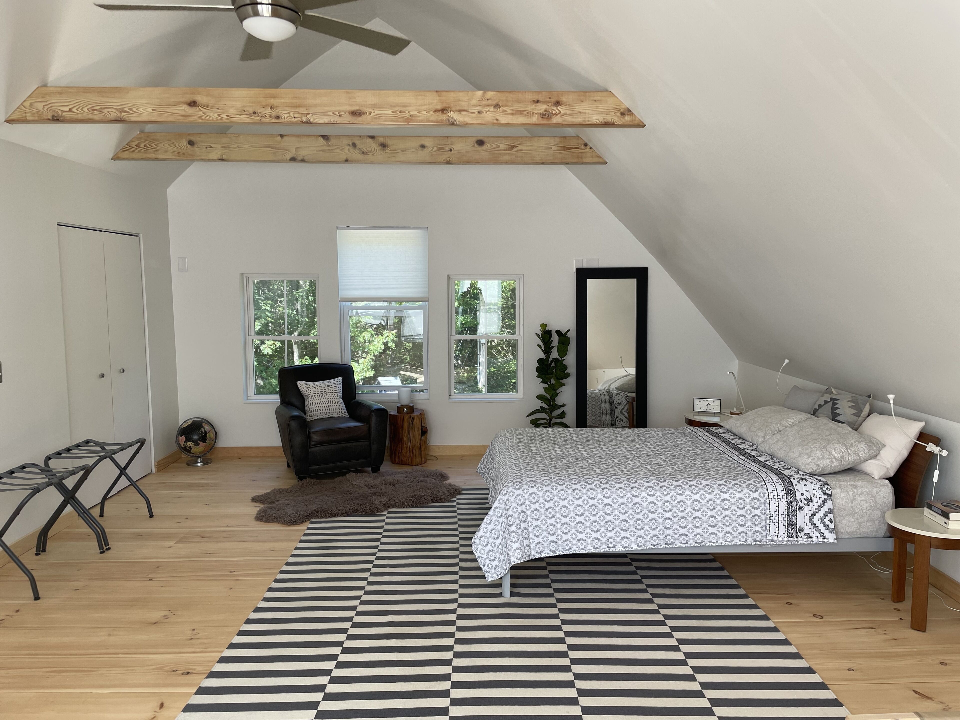 Quiet Brand new Duplex in law suite