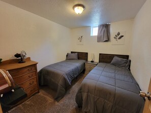 2 chambres, accès au Wi-Fi (inclus), literie fournie