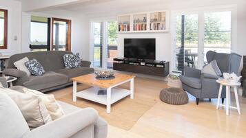 Premium House | Living area | TV, fireplace