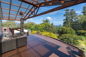 Premium House | Terrace/patio - Whalers Watch Luxury Home (Norfolk Island)