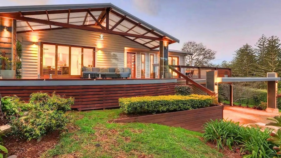 Whalers Watch Luxury Home