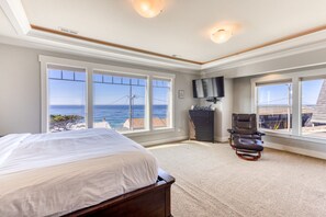 5 bedrooms, desk, iron/ironing board, free WiFi