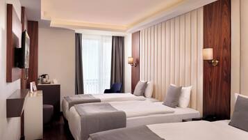 Minibar, in-room safe, soundproofing, free WiFi