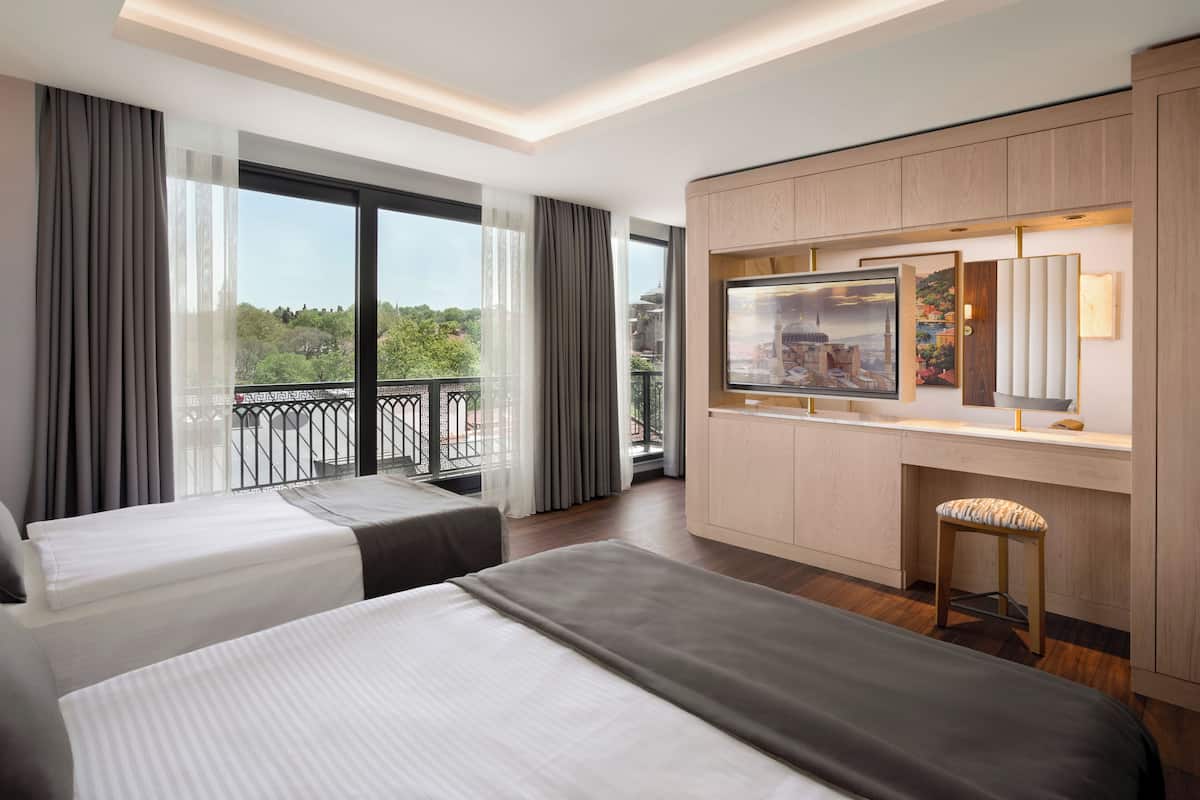 Connection Suite Room | Minibar, värdeförvaringsskåp på rummet, ljudisolering och gratis wi-fi