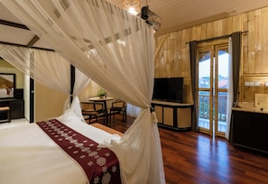 1 quarto, escrivaninha, Wi-Fi de cortesia, roupa de cama