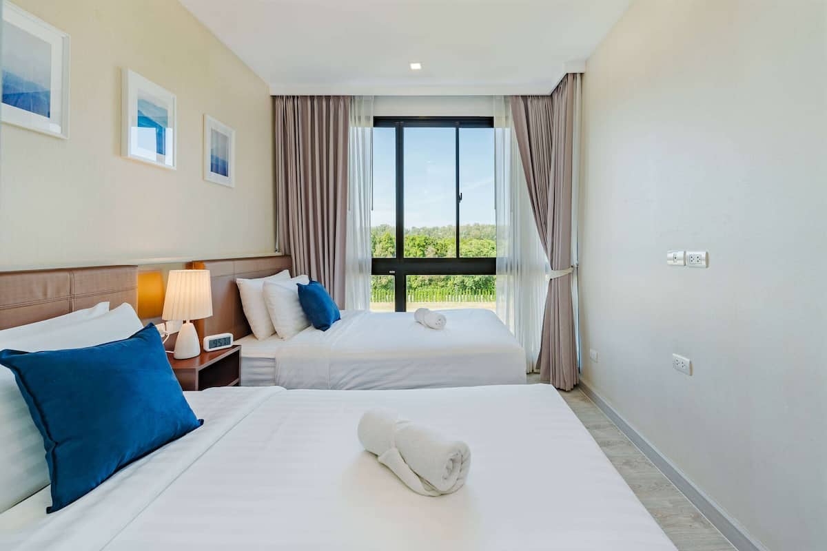 Room, 1 Single Bed, Pool View