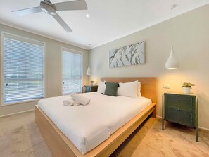 5 Schlafzimmer, Bügeleisen/Bügelbrett, Internetzugang, Bettwäsche