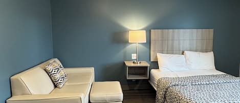 Queen Suite with Sofa Accessible | 1 bedroom, desk, laptop workspace, blackout drapes
