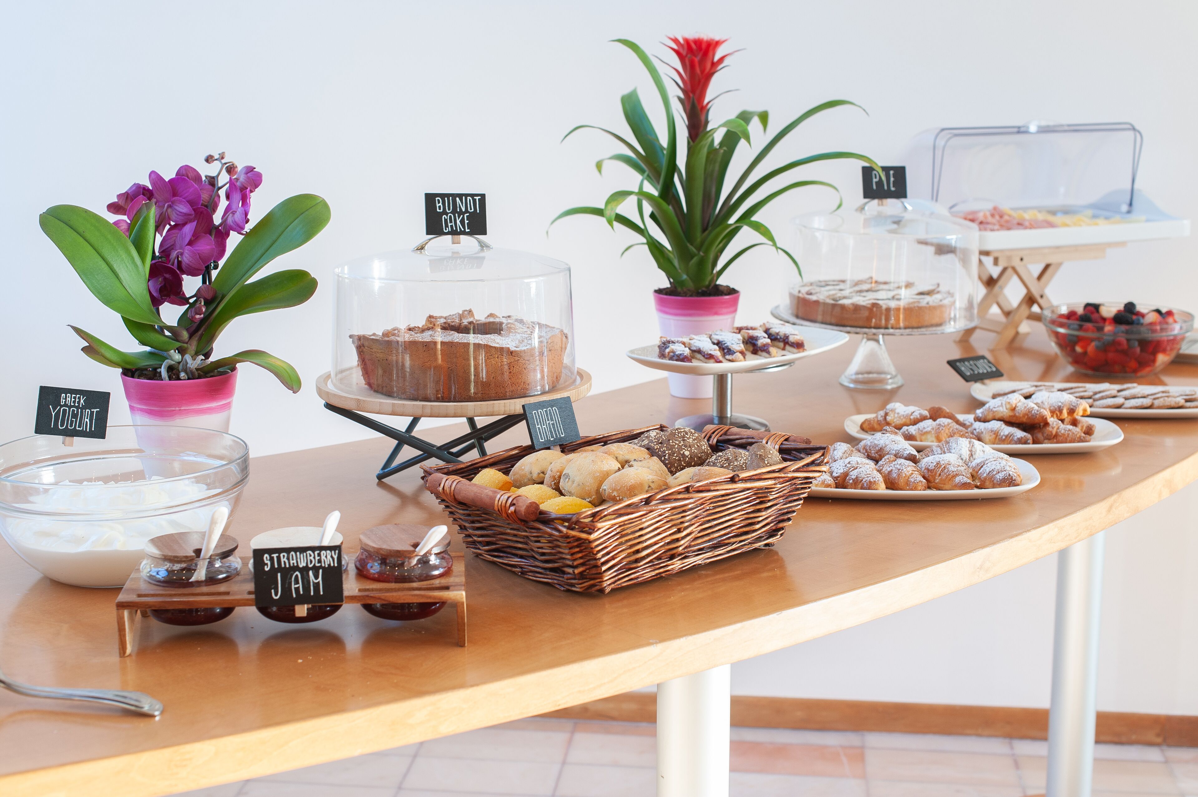 Tägliches inbegriffenes Frühstücksbuffet
