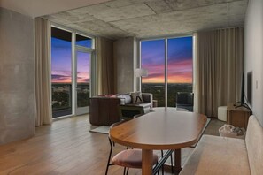 TV, offices - Rainey St 1BR Luxury Condo • Rooftop Pool & Gym (Austin)