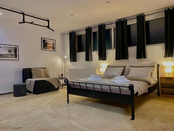 Apartment, 1 Queen Bed with Sofa bed