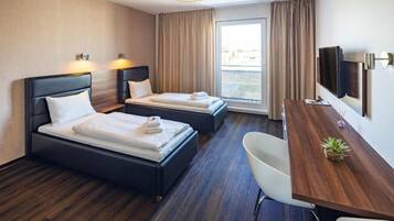 Classic Double Room | Desk, laptop workspace, free WiFi, bed sheets