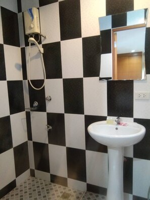Standard Room | Bathroom | Shower, free toiletries, towels, soap - Lucky Inn Residency (Pattaya)