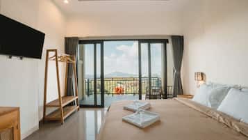 Habitación familiar | Escritorio, wifi gratis, ropa de cama