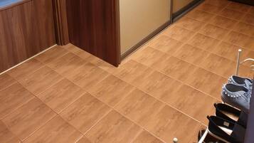 Apartemen, Beberapa Tempat Tidur | 2 kamar tidur, setrika/meja setrika, Wi-Fi gratis, dan seprai linen