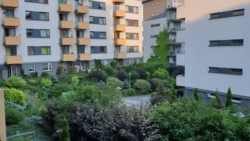 Apartemen, Beberapa Tempat Tidur | Balkon