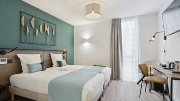 Comfort Studio, 2 Single Beds | Bathroom