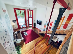 Smart TV, offices - The Fergi Condo is part of the historic Litch Hotel (Enterprise)