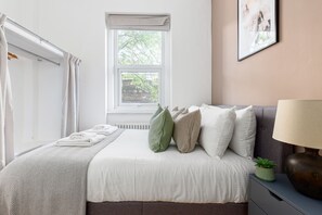 Apartment - The Goldhawk Road apartments (London)