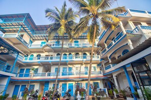 Front of property - Mandrem Retreat Beach Resort (Mandrem)