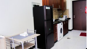 Unclassified image, 4 of 10, button - Studio Apartment in Knightbridge Court (Dubai)