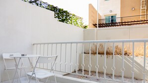 Unclassified image, 3 of 10, button - Studio Apartment in Knightbridge Court (Dubai)