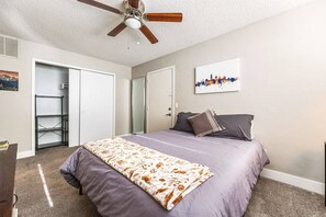 2 bedrooms, desk, free WiFi, bed sheets