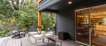 Mt. Baker Retreat -Hot tub, Bunk Room& Family Fun!