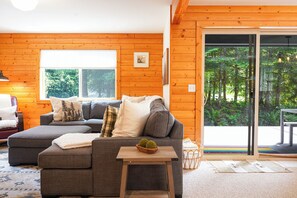 Televisor intel·ligent, llar de foc i estèreo 