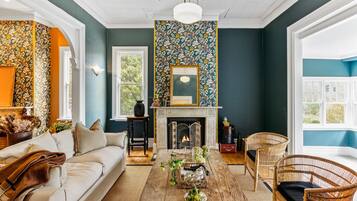 Smart TV, fireplace, offices