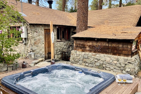 Welcome to the Moonlight Retreat! Your next getaway, with a hot tub to gaze at the stars, awaits.