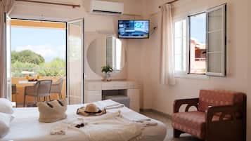 Standard Triple Room, Garden View