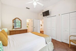 3 bedrooms, iron/ironing board, travel crib, WiFi