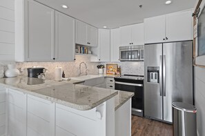 Fridge, microwave, oven, stovetop - Gulf front condo with gulf and lake views - 2 Bikes - Commodore`s Retreat 202 (Santa Rosa Beach)