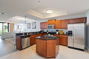 Fridge, microwave, oven, stovetop - Stay 2 nights and get an extra night free! 3br/2ba Gulf Front Condo Holiday Isle (Dauphin Island)