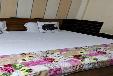 Standard Room. Aahvanam Service Apartment