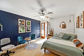 1 多间卧室、办公桌、熨斗/熨衣板、免费 WiFi