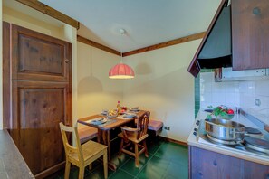 Dining - Grange Hike & Ski (Sauze di Cesana)